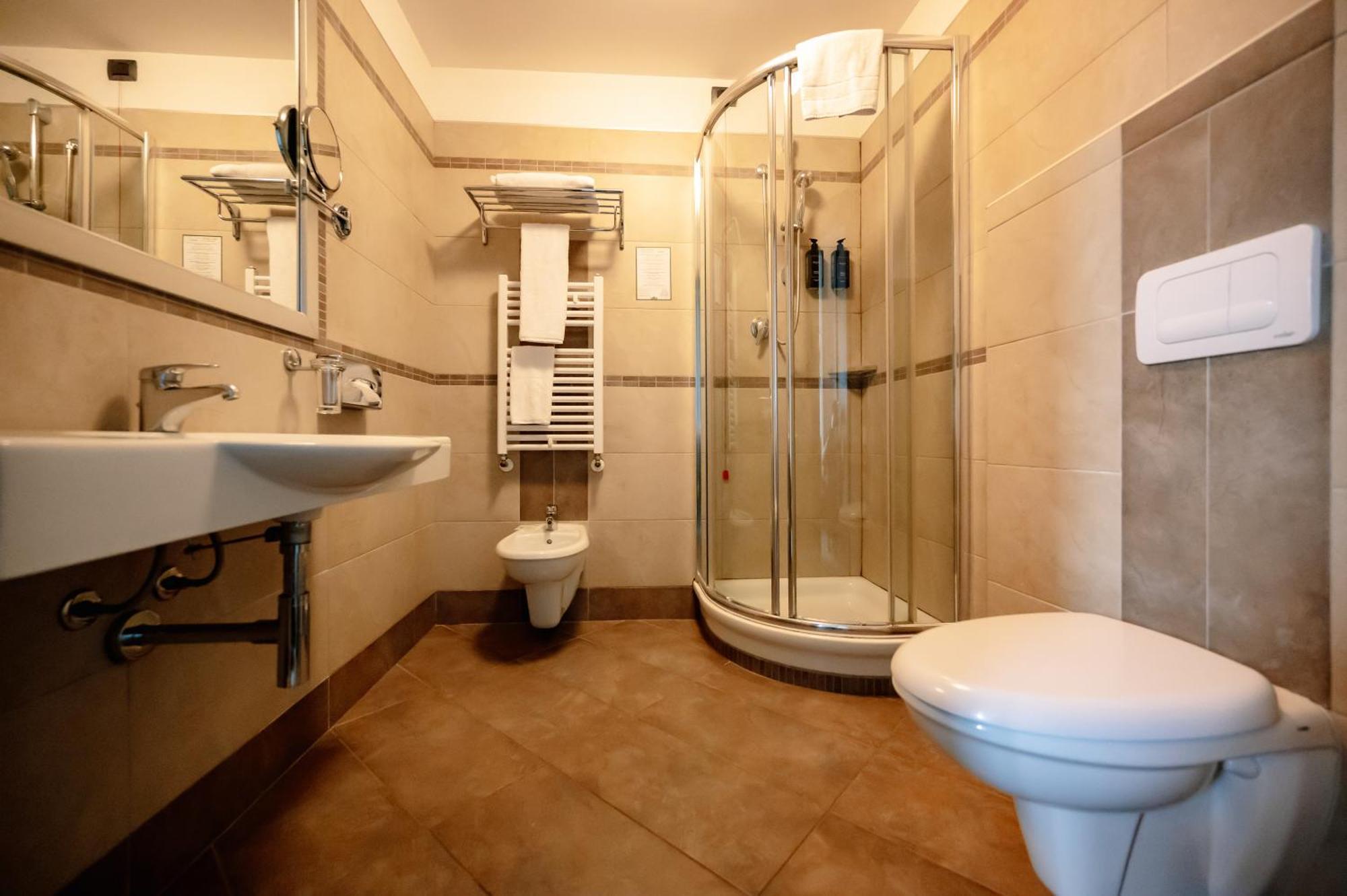 Standard Single Room