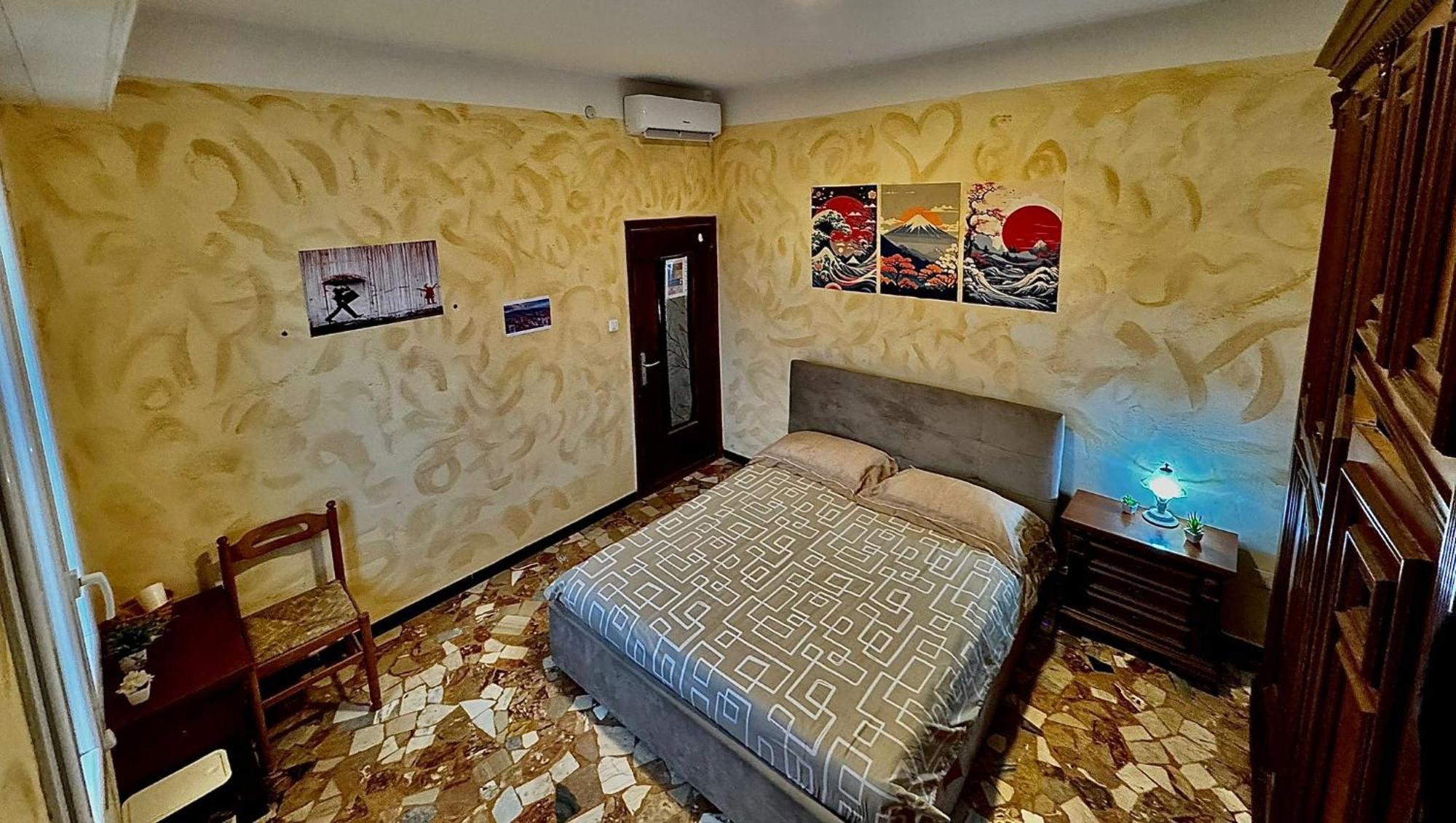 Double Room,1733405678:JPEG