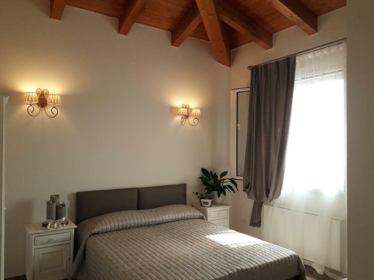 Camera Matrimoniale/Doppia con Letti Singoli con Bagno Privato
