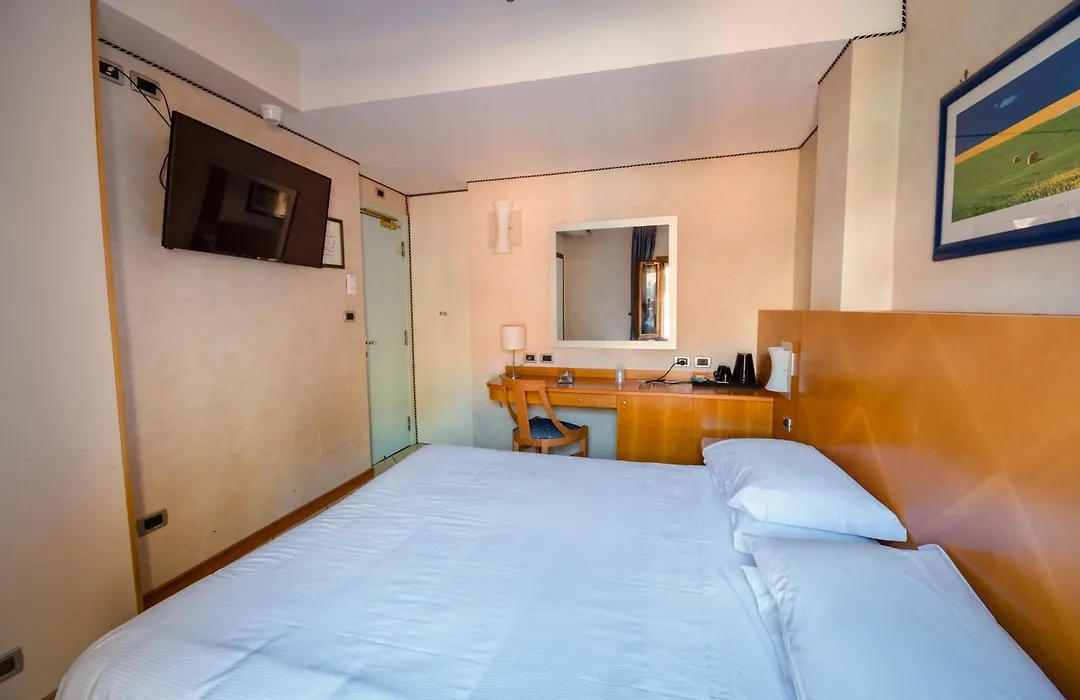 Hotel Centrale-1