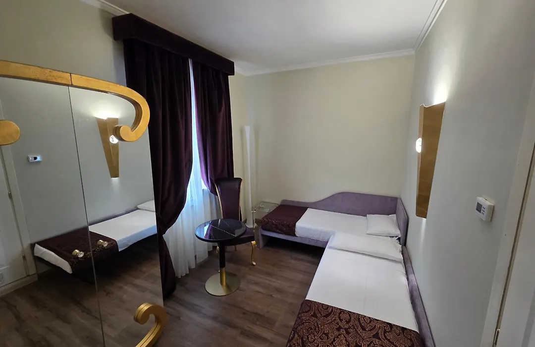 Zanhotel Tre Vecchi-1