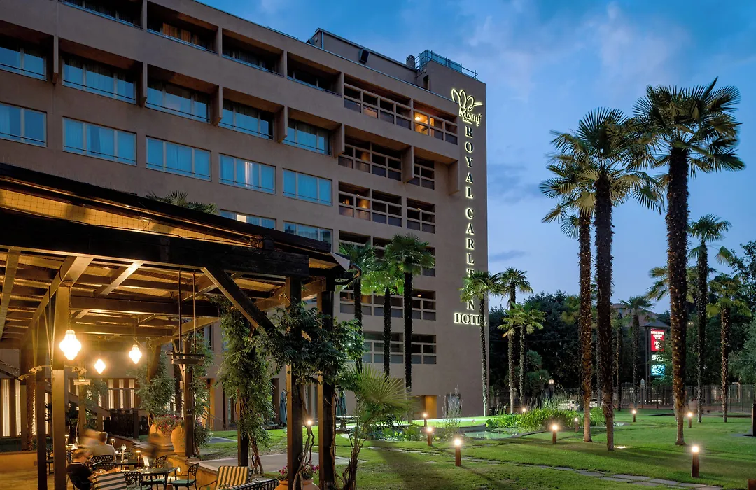 Royal Hotel Carlton-1