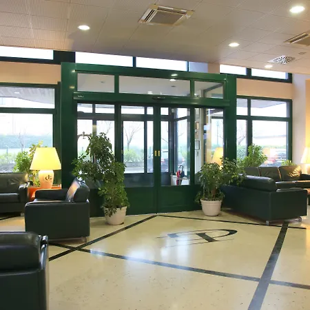 Phi Hotel Emilia-2
