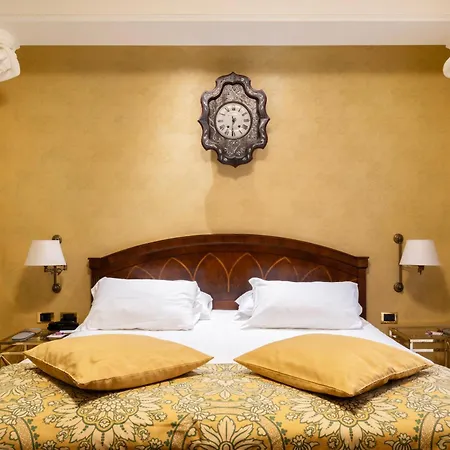 Art Hotel Orologio-3