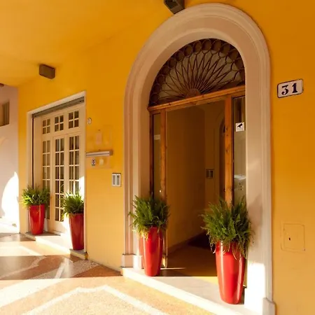 Palazzo Trevi Charming House-2