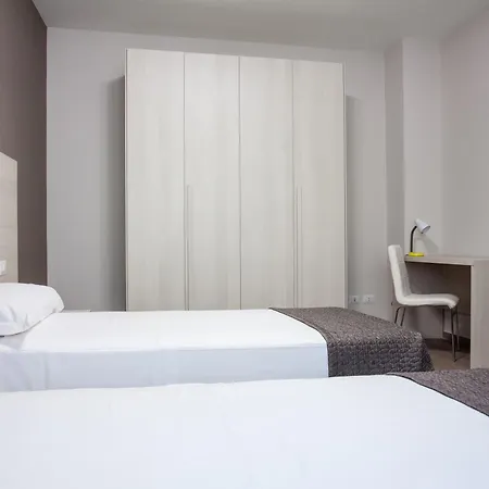 Astoria Suite Apartments-3